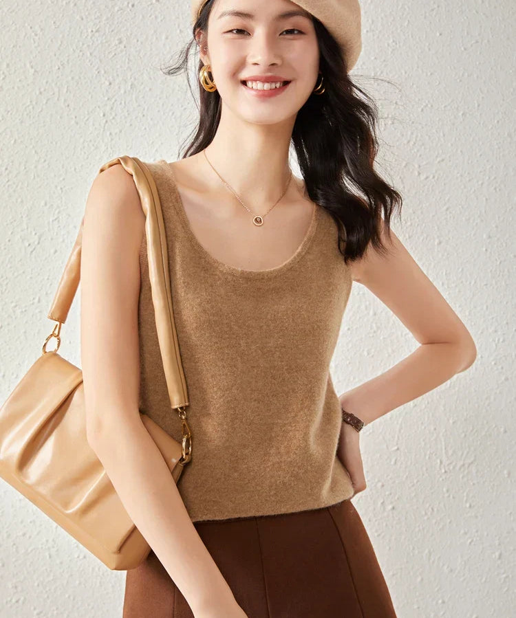 Ivanna Quinn Cashmere V-gât