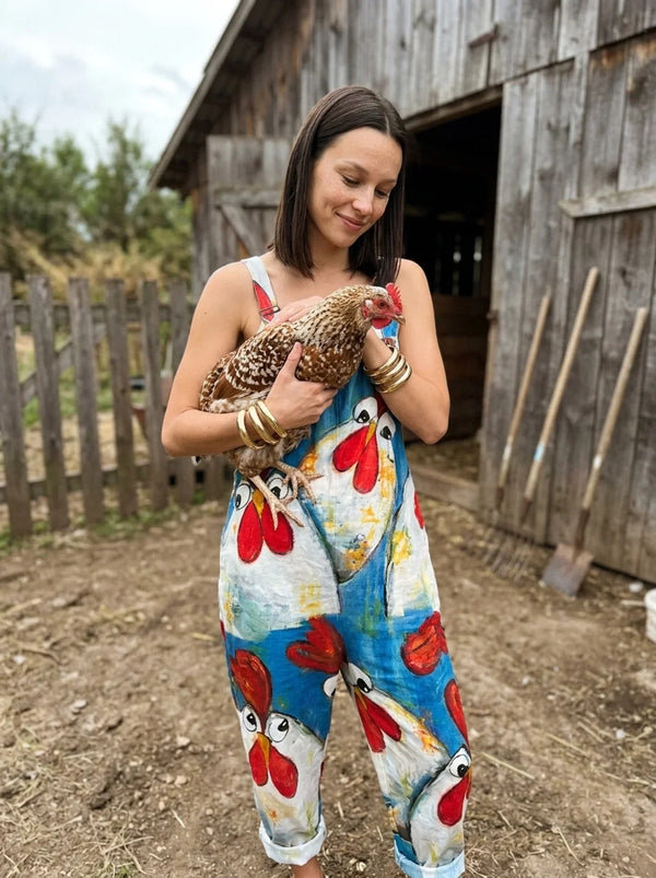 Salopete cu bretele – confort oversized cu ilustrație de cocoș